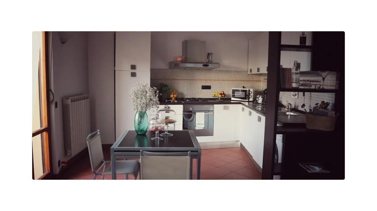 Gori 11 Apartment Sarzana